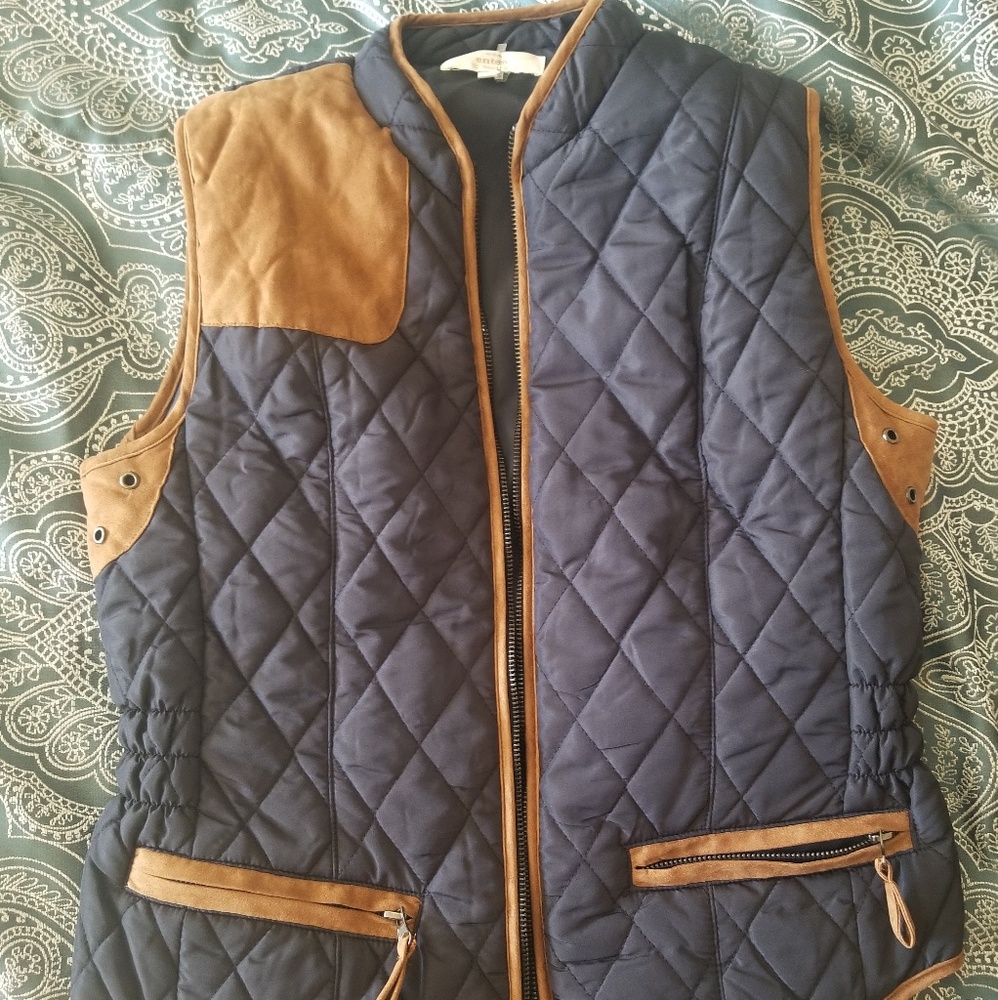 ENTRO VEST